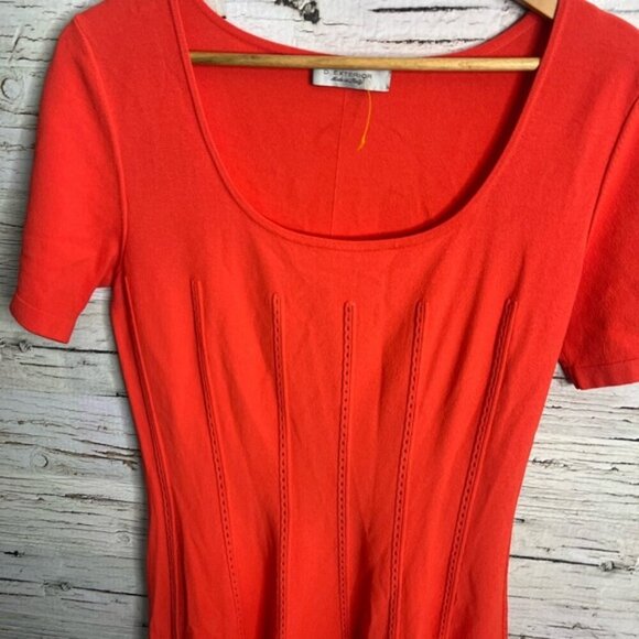 D. Exterior made in Italy orange size xl dress. - Picture 3 of 9